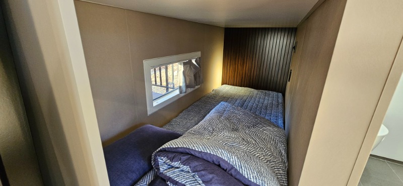 2층 침대(1층).jpg